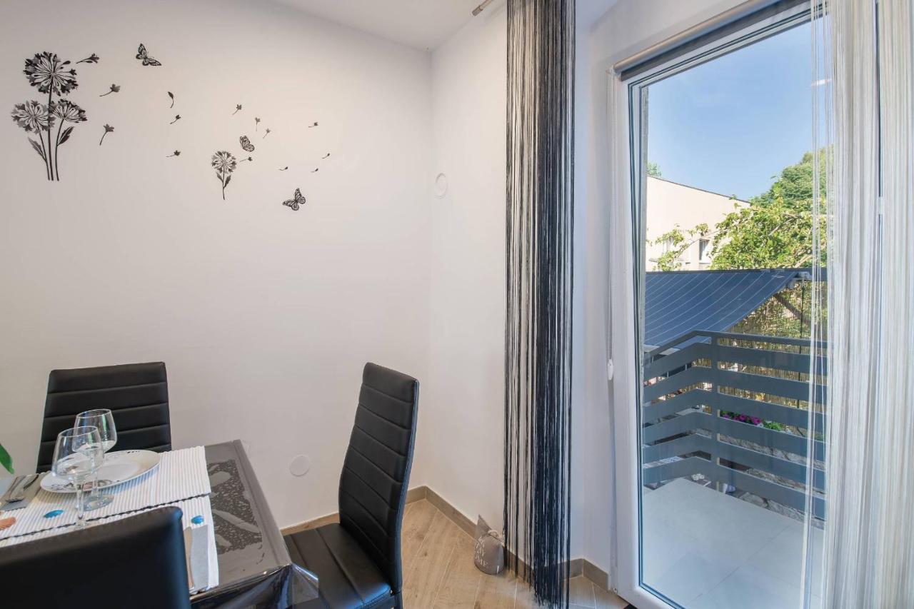 Apartment Petra Пула Екстер'єр фото